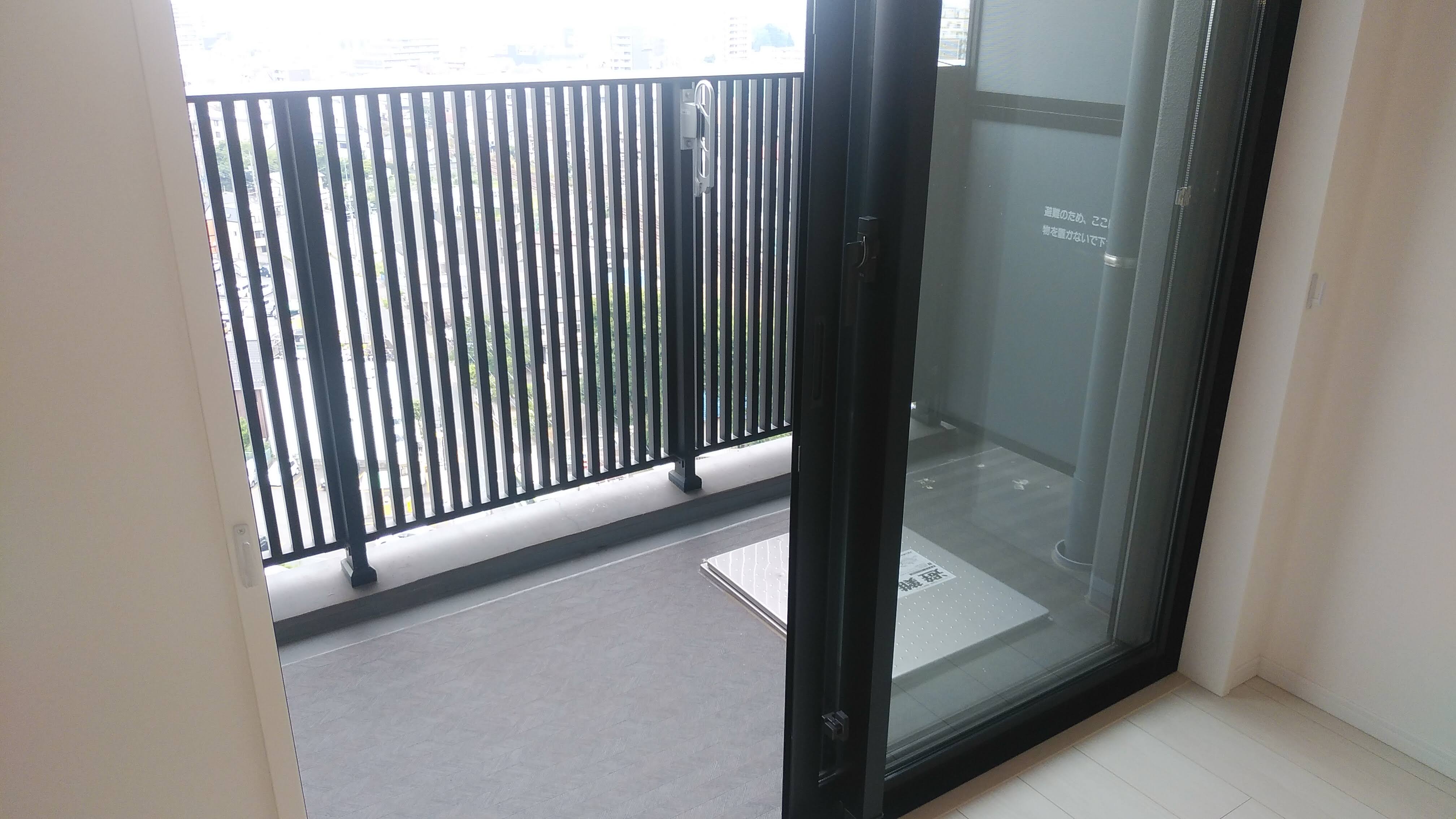 バルコニー　【参考】同建物内の別のお部屋の画像です