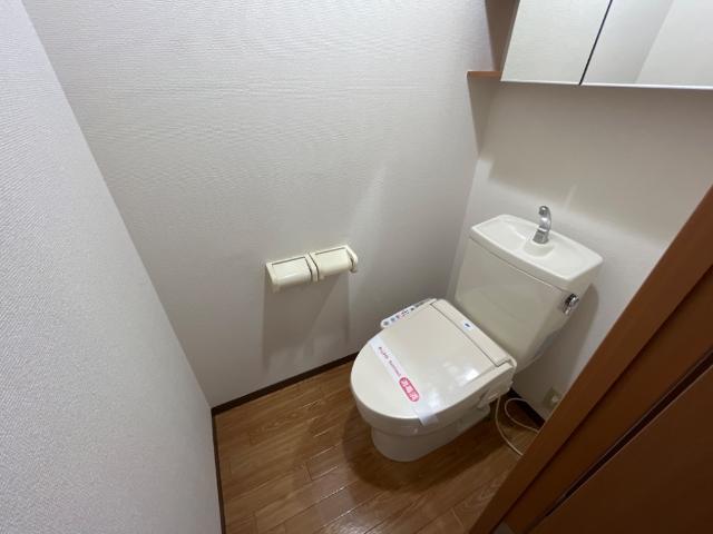 トイレ　シャワー付トイレ