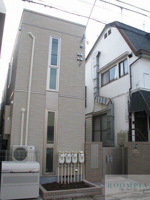 建物外観　エントランス