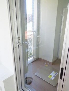 バルコニー　※別部屋の参考写真です。