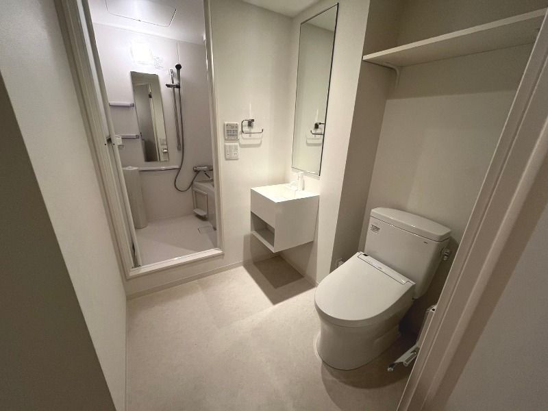 トイレ　トイレもきれいです