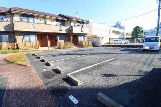 駐車場　駐車場完備です