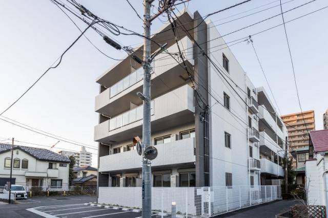 建物外観　外観タイル張りです
