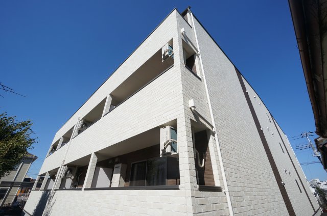 建物外観　物件、駅でお待ち合わせでのご案内歓迎！