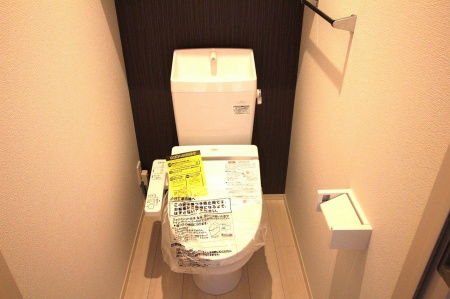 トイレ　類似タイプ参考写真