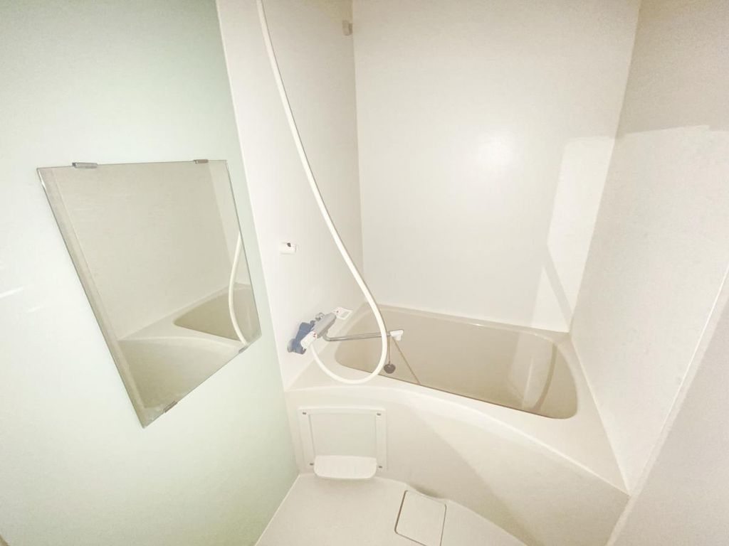 バス・シャワールーム　※同会社施工参考写真※