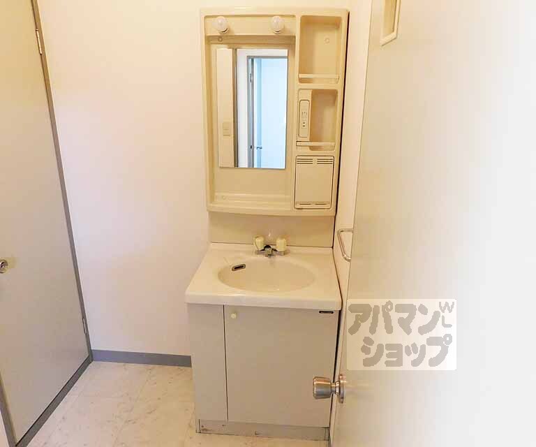 その他設備　独立洗面台有ります