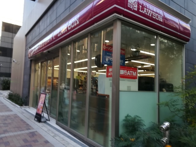 コンビニ　ナチュラルローソン NL京王プレッソイン浜松町店（コンビニ）まで155m