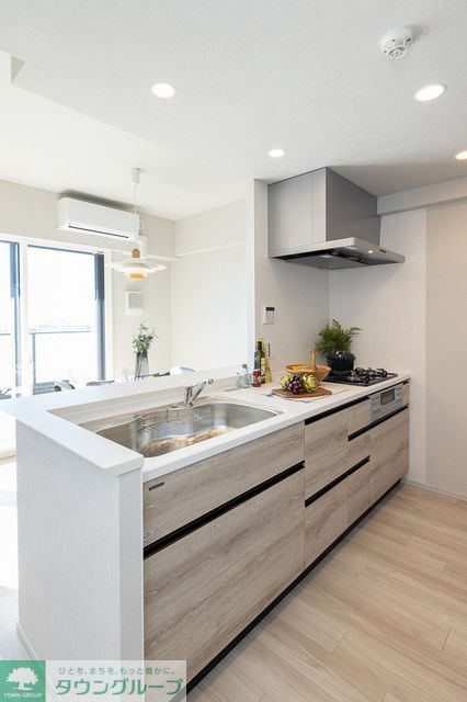 キッチン　※写真は同タイプ住戸です。