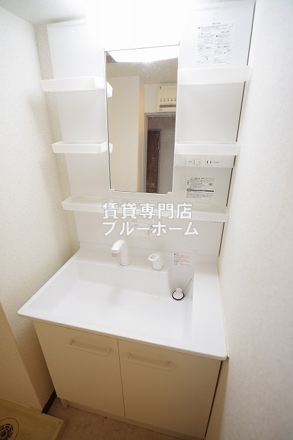 洗面設備　独立洗面台あります！
