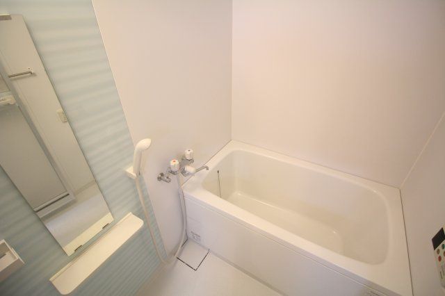 バス・シャワールーム　（別タイプ参考写真）タウンハイム本駒込　　文京区本駒込4