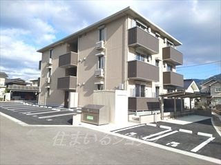 フェリーチェ亀山 B棟
