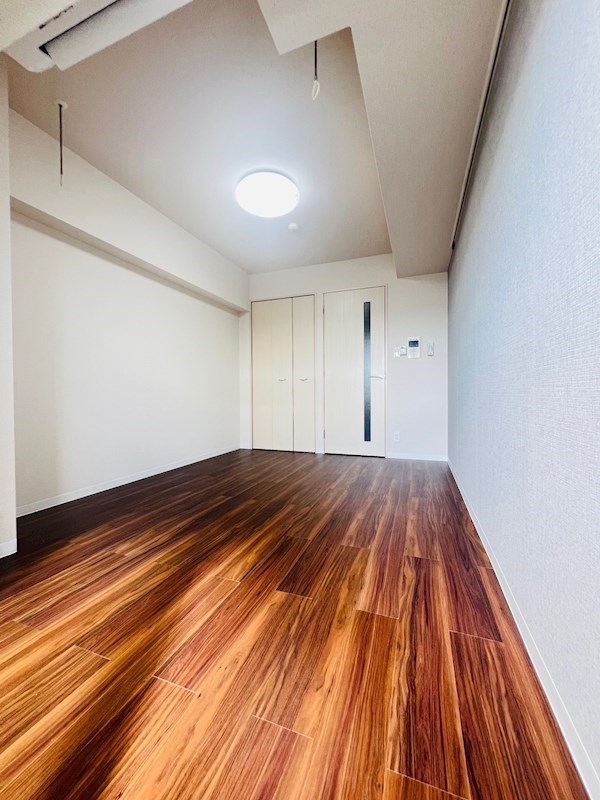 その他部屋・スペース　別のお部屋の同じ間取りの写真となります。