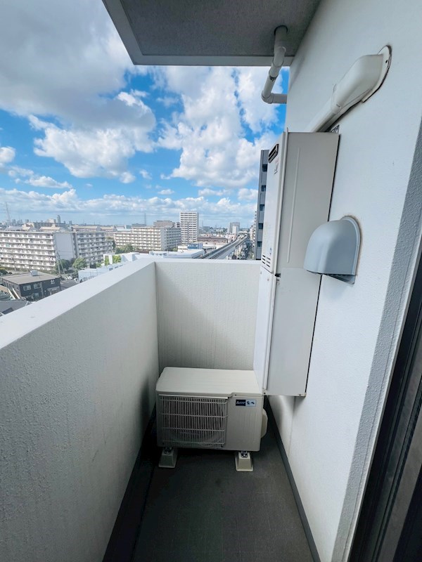 バルコニー　別のお部屋の同じ間取りの写真となります。