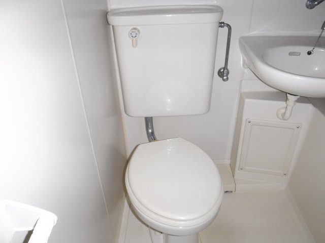 トイレ　※別部屋の写真となります。