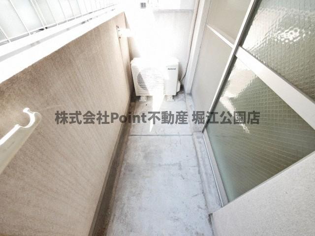 地下鉄御堂筋線 なんば駅 徒歩15分 10階建 築42年の内装写真