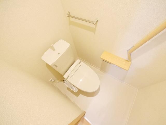 shu shu cinqueのトイレ写真