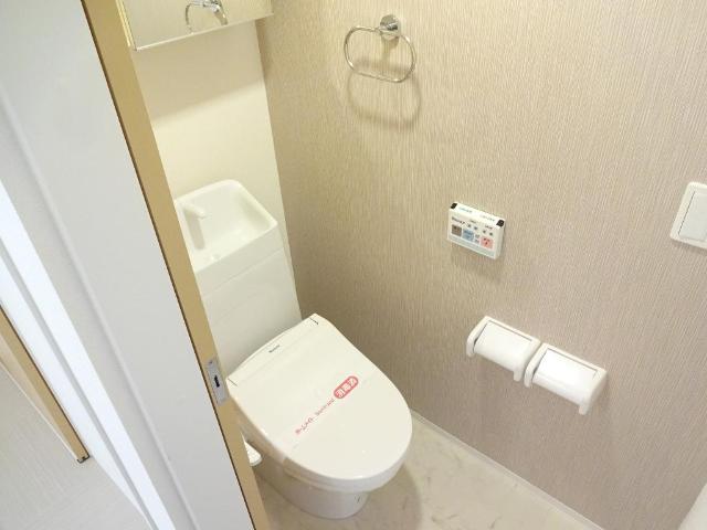 トイレ　シャワー付トイレ