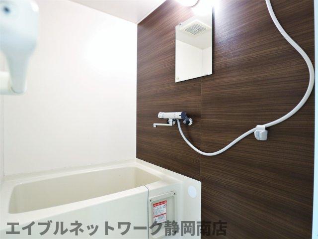 バス・シャワールーム　日々の疲れを癒すお風呂付です