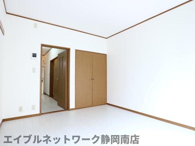 その他　こちらのリビングで趣味の時間をお楽しみください