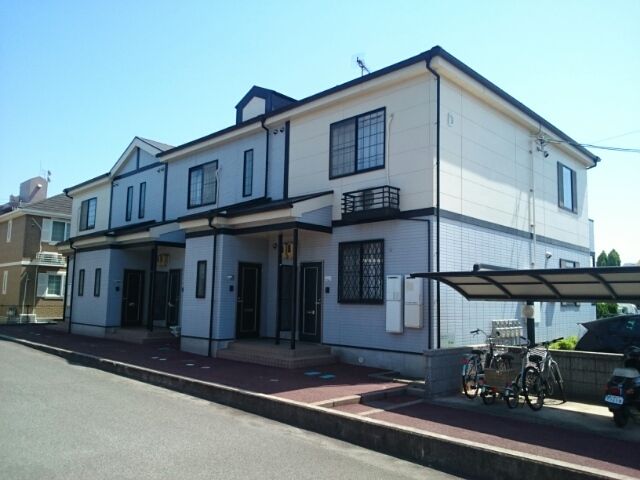 綾歌郡宇多津町浜一番丁のアパートの建物外観