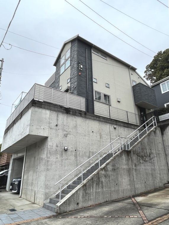 神奈川県横浜市青葉区松風台（一戸建）の賃貸物件の外観