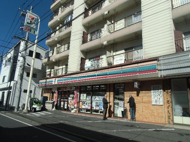 【鎌倉市小町のアパートのコンビニ】