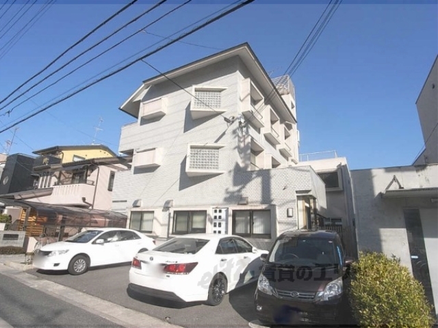 京都市左京区山端大君町のマンションの建物外観