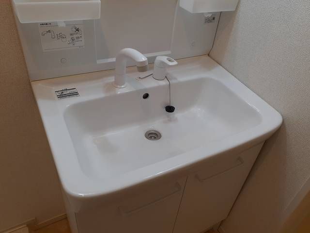 【掛川市上張のアパートの洗面設備】