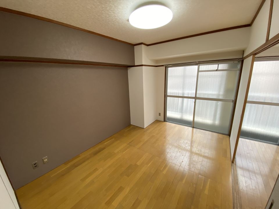 その他部屋・スペース　アクセントクロス貼りました♪