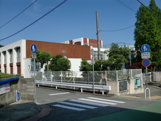 【神戸市須磨区車のマンションの小学校】