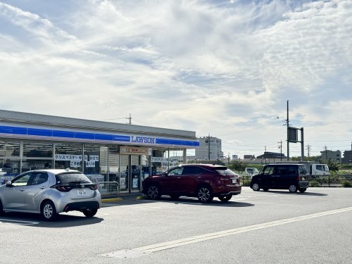 コンビニ　ローソン若草　横根町（コンビニ）まで473m