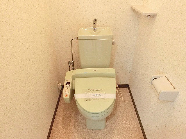 トイレ　ウォシュレット完備