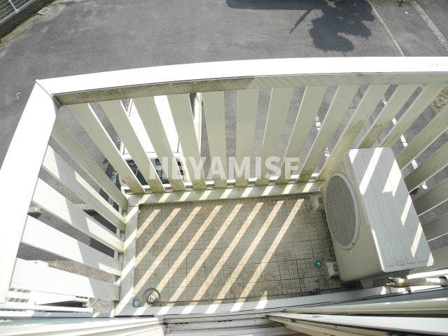 バルコニー　※室内画像は別号室のもの