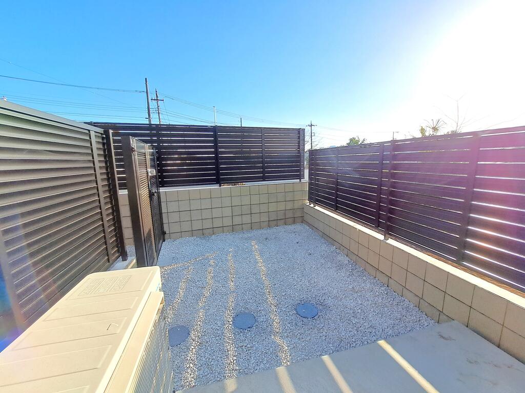 庭　●テラスがあるお部屋！ステキですね！