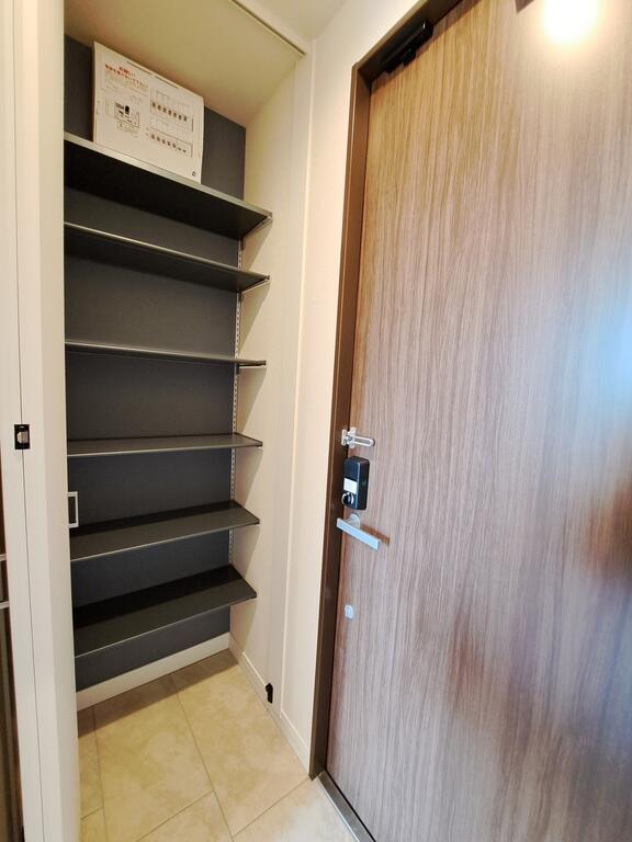 玄関　●トールサイズのシューズボックス！