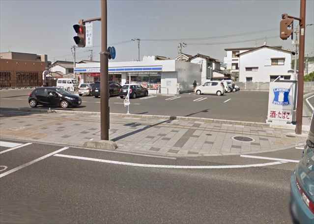 コンビニ　ローソン岡山西崎1丁目店（コンビニ）まで890m