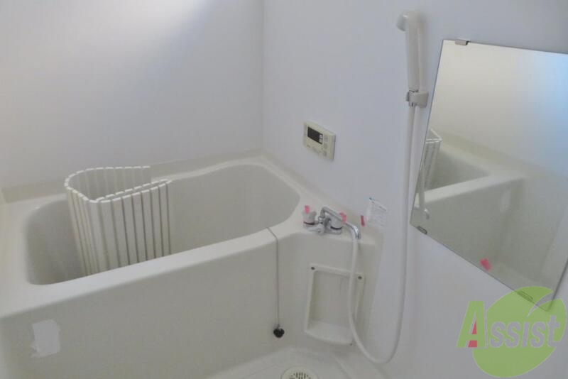 バス・シャワールーム　バスルームは一日の疲れを癒す大切な場所です。