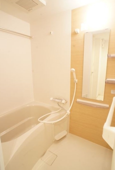 バス・シャワールーム　日々の疲れを癒すお風呂です♪