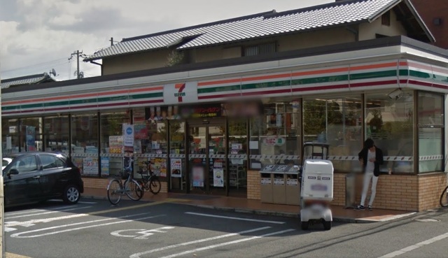 コンビニ　セブンイレブン堺浅香山町3丁店（コンビニ）まで400m