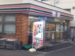 コンビニ　セブンイレブン新宿舟町店（コンビニ）まで191m