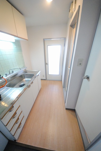 玄関　写真は６０３号室