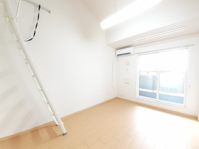 居室・リビング　図面と現状に相違がある場合には現状を優先