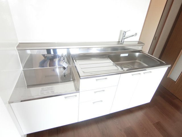 キッチン　他のお部屋の参考写真となります。