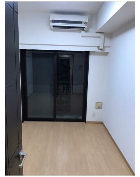 居室・リビング　こちらのリビングで趣味の時間をお楽しみください♪