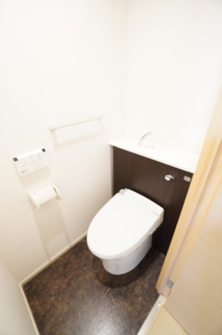 トイレ　※同物件・同タイプの写真です。
