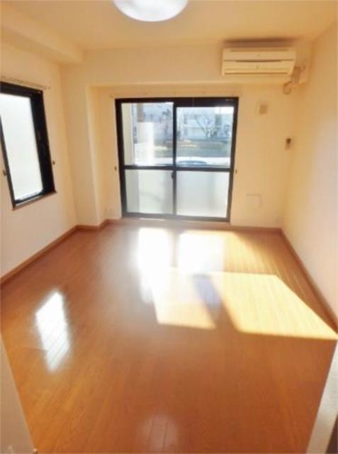 居室・リビング　敷金礼金更新料ナシ