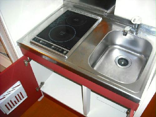 キッチン　シングルレバーで温度調節が簡単！