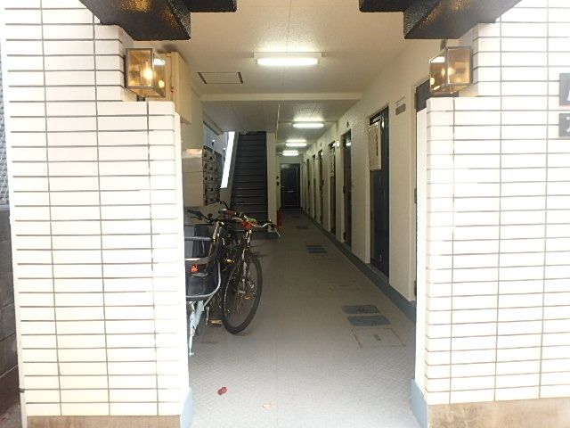 エントランス　エントランス