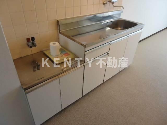 キッチン　コンパクトなキッチンで掃除もラクラク